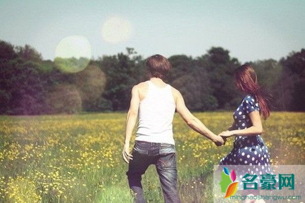分手后应不应该说前任的坏话 分手后说前任坏话的男生能要吗