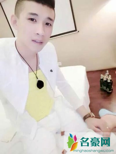 阿哲退出歪歪一人疯了 歪歪一人哥和阿哲解约