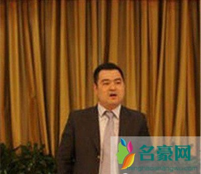 阿哲退出歪歪一人疯了 歪歪一人哥和阿哲解约