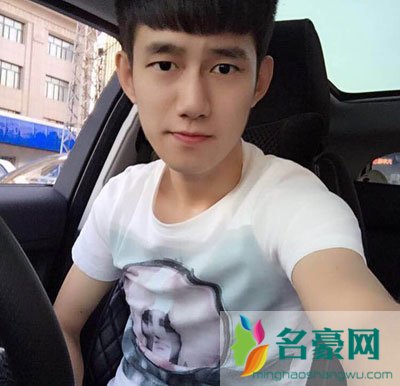 yy小损样最新事件及个人资料 小损样被谁睡过