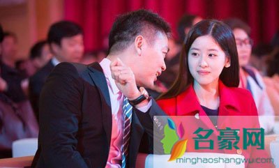 年龄相差那么大刘强东为什么还要娶章泽天 刘强东真的喜欢章泽天吗