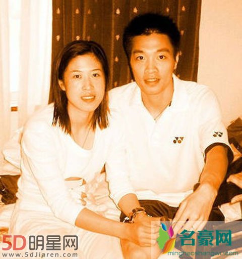 高崚吴圣离婚了吗 羽毛球运动员高崚现状幸福吗