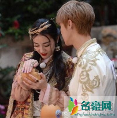 鹿晗迪丽热巴最新消息 就算鹿晗没有选择热巴胖迪也一定可以找到更好的伴侣