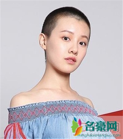 王鹤润为什么剃光头 剃头也被说勇气?典型的炒作,事先被说大牌过了再洗白