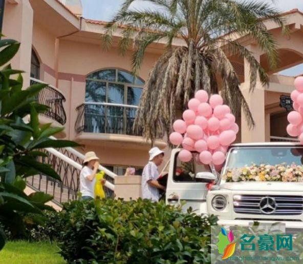 杜海涛疑求婚成功