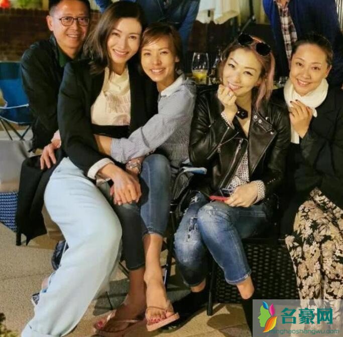 李嘉欣郑秀文聚会照