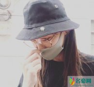 唐嫣被鸟屎砸中 网友调侃称一定是天选之人