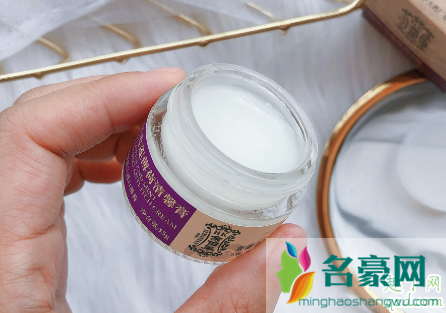 余伯年雪莲薄荷膏孕妇能用吗 余伯年雪莲薄荷膏能不能治痱子2
