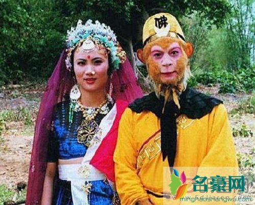 六小龄童的妻子是谁 猴哥品味独特搞了个妖精当老婆