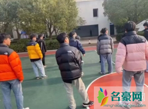 北面校服啥意思什么梗 为什么北面叫校服