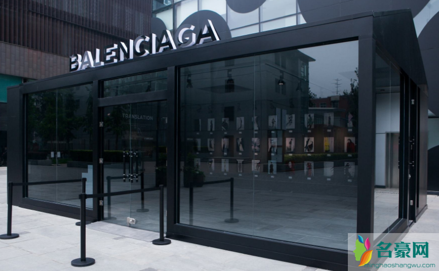 巴黎世家什么档次 Balenciaga成全球最热门时尚品牌