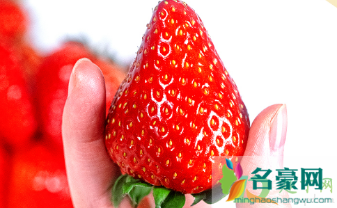 草莓用盐水泡要泡多少时间1