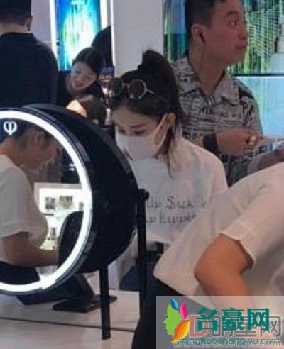 赵丽颖冯绍峰是真的吗 感觉赵丽颖每拍完一部剧就会和一个男人炒cp