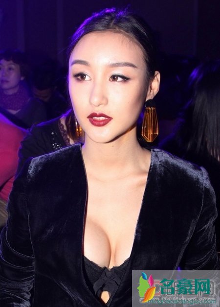 徐州刘羽琦交配门/酒吧门 刘羽琦陪酒门