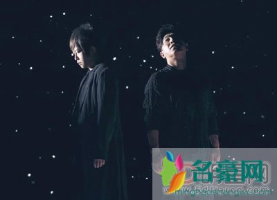 黄渤金马奖主持全程 他的情商智商是我这辈子都无法触及的