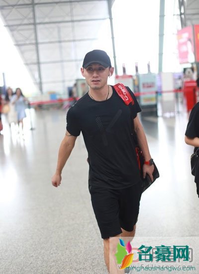 张继科19厘米体检事件是怎么回事 张继科纵欲过度脸相貌又是什么梗