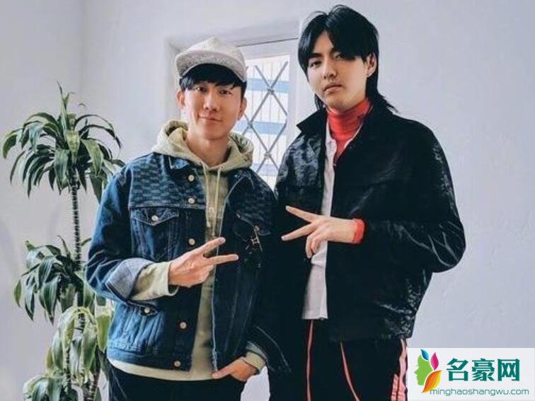 吴亦凡林俊杰同框