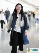 陶虹徐峥女儿曝光 五官端正精致与妈妈神相似