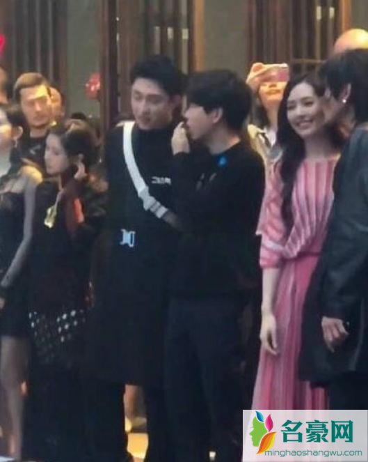 郭碧婷嘟嘴要亲亲
