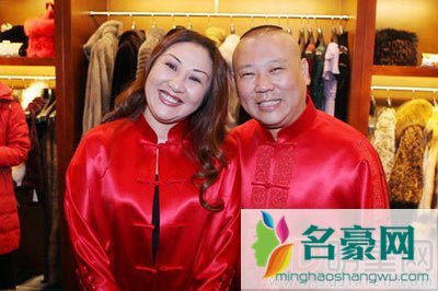 郭德纲有几任妻子 老郭有情有义患难夫妻不能弃