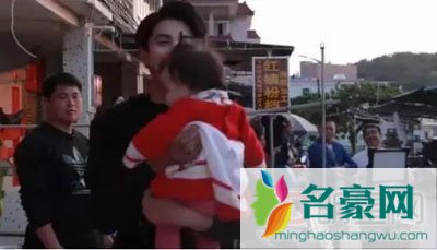 王鹤棣前女友是谁 王鹤棣整容前后照片对比