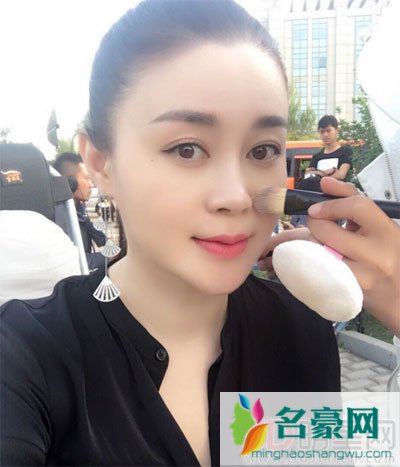 关婷娜生活中的老公是谁 自已的老公对外保密怎么说也没有理由