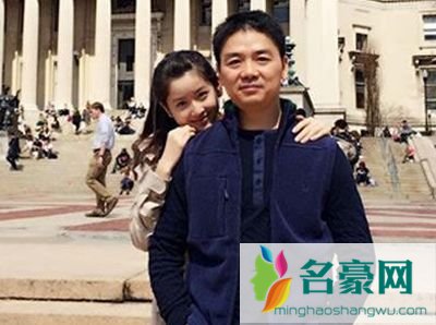 刘强东章泽天亲密照恋情 章泽天最新纽约照片