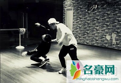 spark胡浩亮多大了及个人资料 结婚了吗老婆是谁