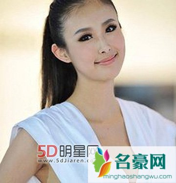 中国第一车模翟凌个人资料简历 翟凌为什么叫兽兽