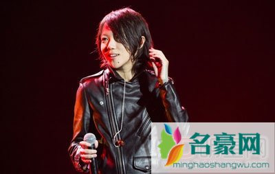 窦唯和窦靖童关系好吗?有来往吗 这孩子孤独随他爸