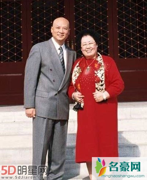 迟重瑞有过几段婚姻 有钱真的可以吃到唐僧肉