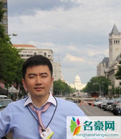 芮成钢都和谁睡过 显摆心太大,太急于成名钱是主要原因