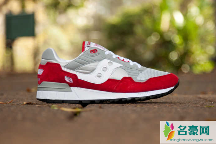 saucony跑鞋一般多少钱 saucony的鞋子怎么样