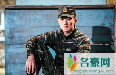 张馨予老公何捷背景资料 真怕有军嫂这个令人尊敬的称呼被人蒙了尘啊