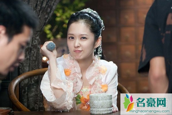 张娜拉为什么还没结婚 骂归骂但还是觉得张娜拉长得挺可爱挺甜美的