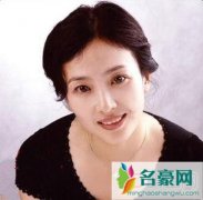 刘亦菲妈妈年轻照片曝光 离婚后找了个日本男人结