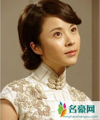 连奕名八卦黑料为何那么少 连奕名和杨若兮是怎么认识+相差多少岁