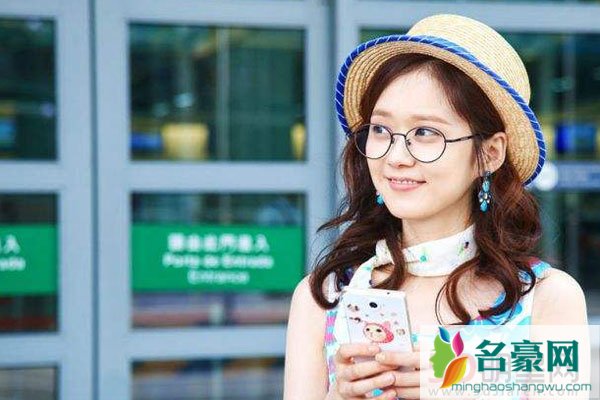 张娜拉现在怎么样了 张小姐是手头紧了来中国赚点小费?