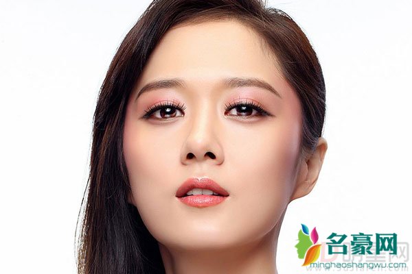 张娜拉现在怎么样了 张小姐是手头紧了来中国赚点小费?