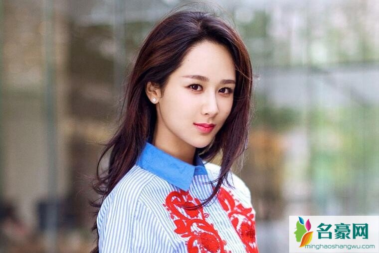 杨紫感叹工作不易