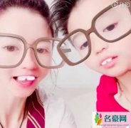 张柏芝为母亲庆生 张柏芝带着两个儿子一起出镜庆