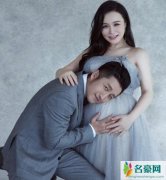 冉莹颖晒怀三胎写真 冉莹颖仙气十足对着镜头灿笑