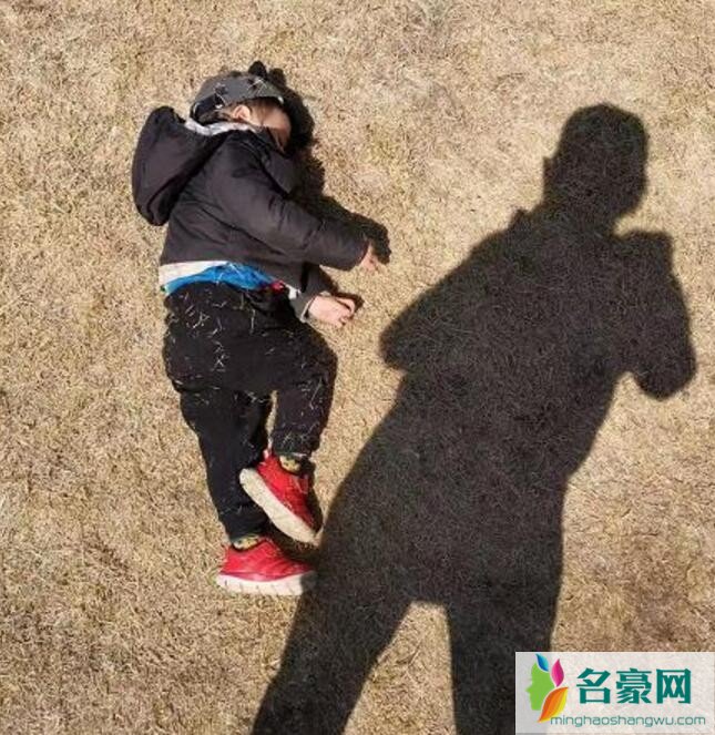 李思思儿子照片