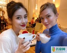 baby与小KK合影 两人同框喝咖啡的画面十分养眼