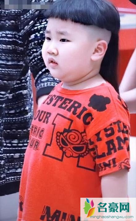 郭德纲小儿子近照