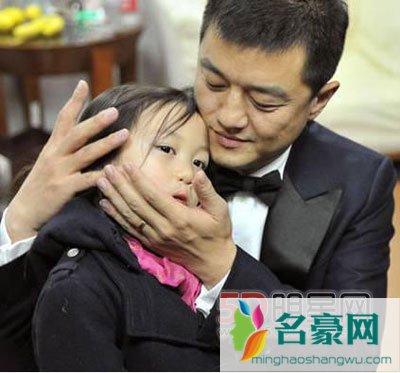 李亚鹏谈窦靖童性取向 如此有音乐天赋的一个孩子硬是被奇葩老妈毁了三观?