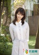 麻生希粉红色护士装曝光 干av没赚到钱吗+贩毒的原