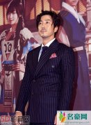 韩国高富帅男星尹泰荣因酒驾被捕 吊销驾照角色被