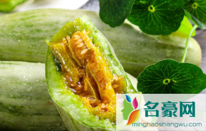 没熟的羊角蜜瓜瓤是什么颜色2