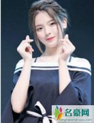 创造101杨超越家庭背景很有钱吗 杨超越爸爸是干什